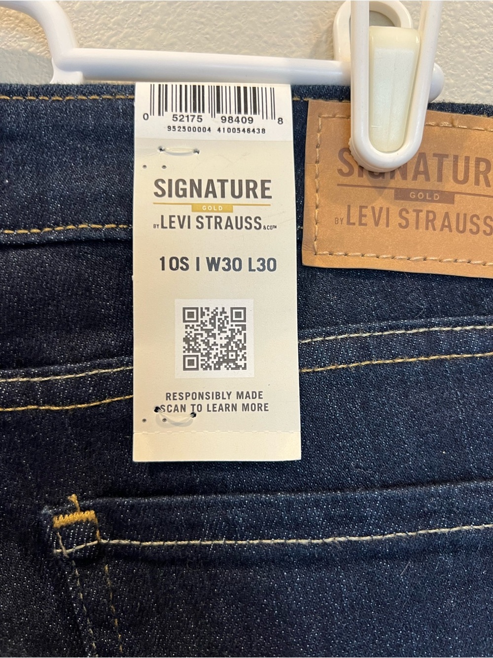 Signature by Levi Strauss Dark Blue Flare Jeans - Picture 3 of 4